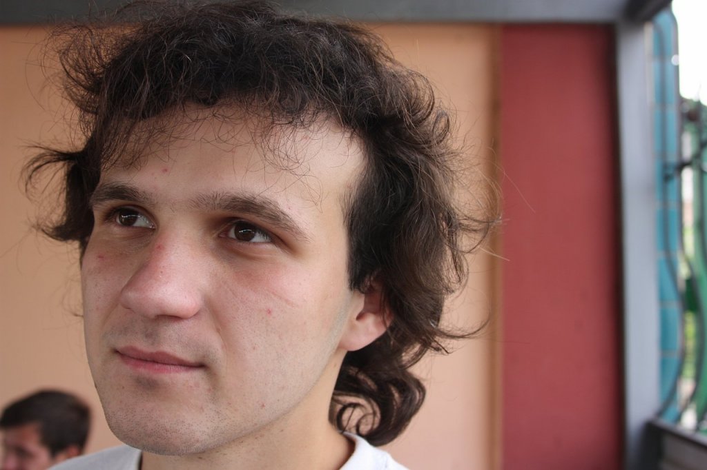 Задумался или загляделся